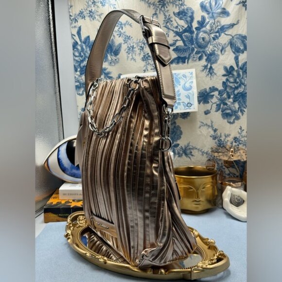 🆕 KARL LAGERFELD PARIS 🧿 NWT K/Kushion Folded Tote, Champagne Muted Metallic - Picture 6 of 16